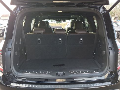 Used 2025 Nissan Armada Platinum Reserve w/ Convenience Package image 29