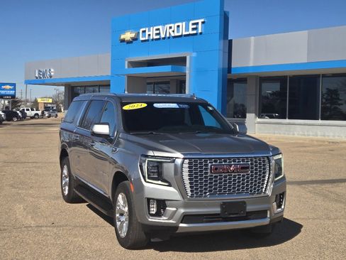 Certified 2024 GMC Yukon XL Denali image 2