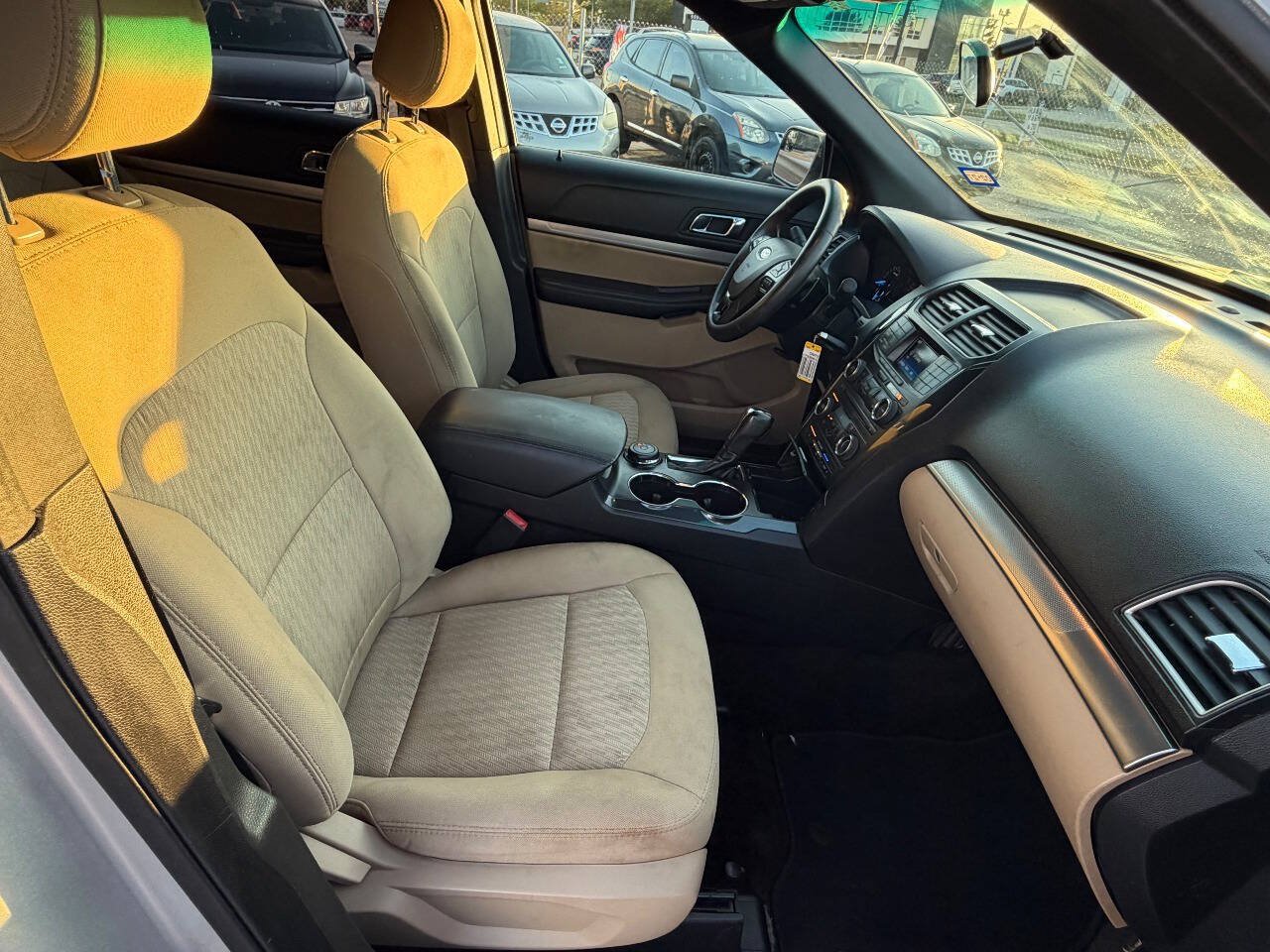 Used 2017 Ford Explorer 4WD image 37