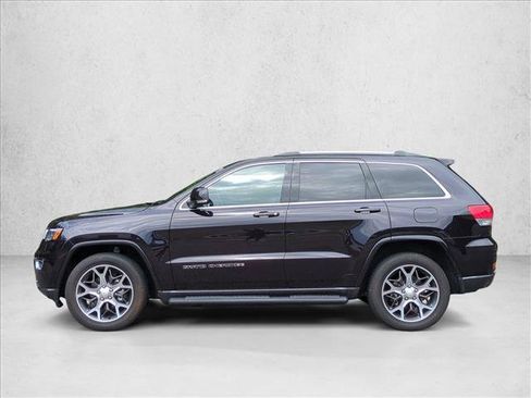 Used 2018 Jeep Grand Cherokee Limited RWD image 9