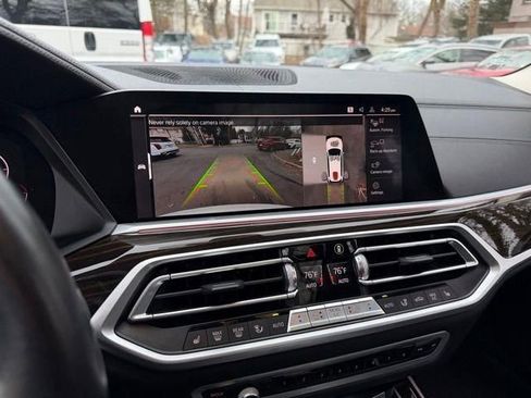 Used 2020 BMW X7 xDrive40i w/ Parking Assistance Package image 28