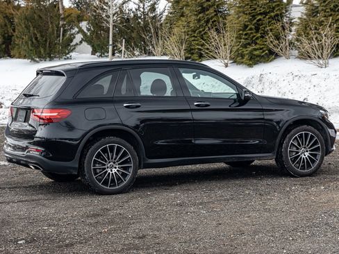 Used 2019 Mercedes-Benz GLC 300 image 9