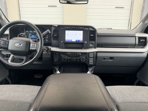 Used 2023 Ford F350 XLT AWD/4WD image 12