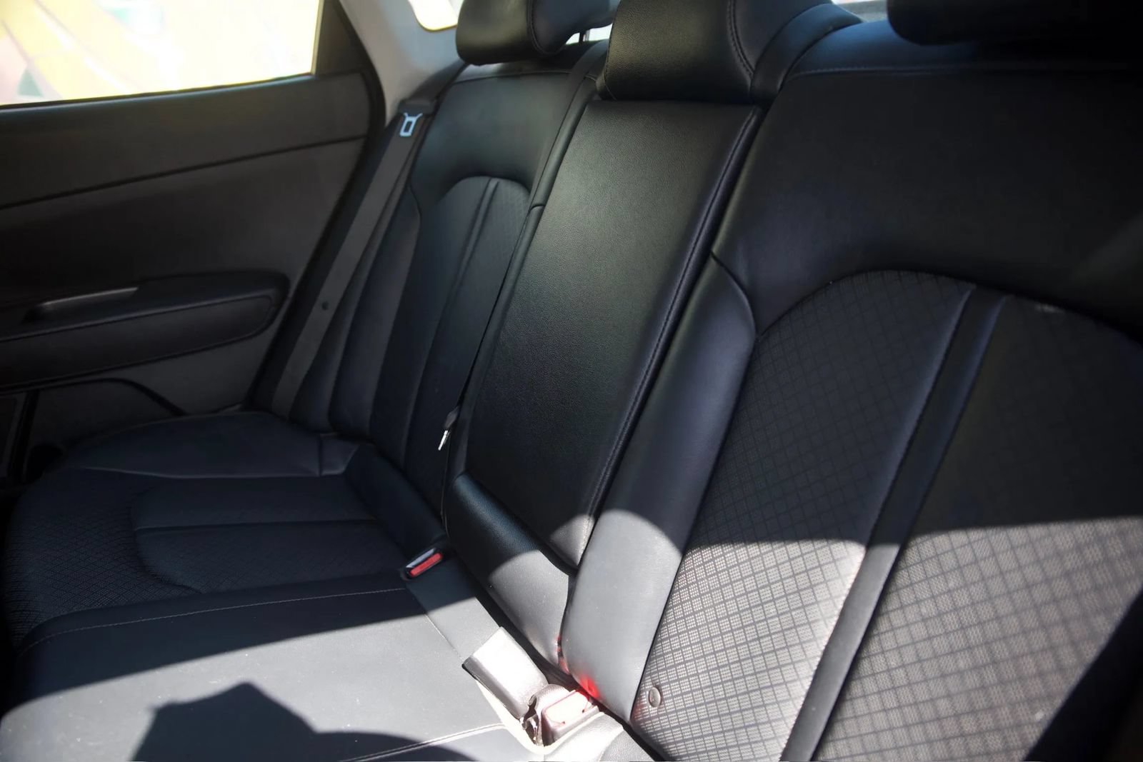 Used 2020 Kia Optima SE FWD image 13