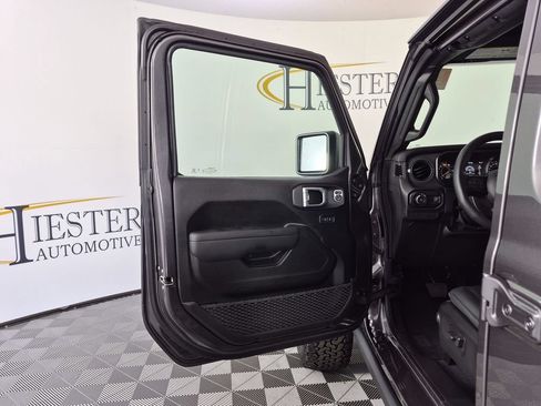 Used 2026 Jeep Wrangler Unlimited Rubicon 392 AWD/4WD image 14