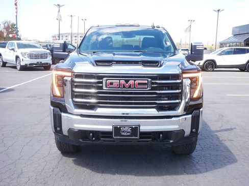 Certified 2025 GMC Sierra 2500 SLT w/ SLT Convenience Package AWD/4WD image 6