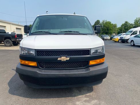 Used 2020 Chevrolet Express 2500 w/ Driver Convenience Package RWD image 4