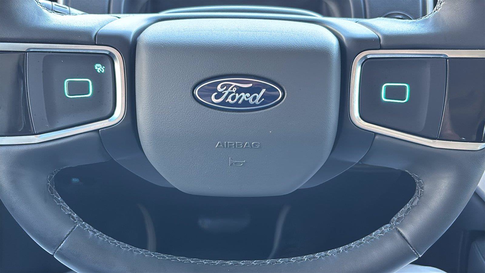 Used 2026 Ford Expedition Active RWD image 28