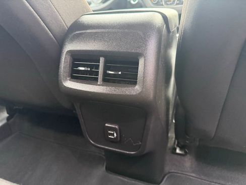 Used 2022 Chevrolet Equinox LS w/ LS Convenience Package AWD/4WD image 18
