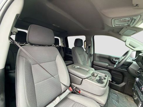 Used 2022 Chevrolet Silverado 1500 Custom Trail Boss AWD/4WD image 26