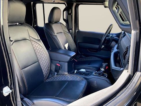 Certified 2021 Jeep Gladiator Overland image 23