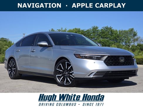 Used 2024 Honda Accord Touring image 1