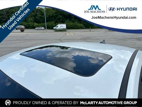 Used 2025 Hyundai Elantra SEL FWD image 5