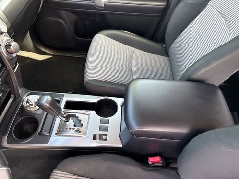 Used 2024 Toyota 4Runner SR5 image 27