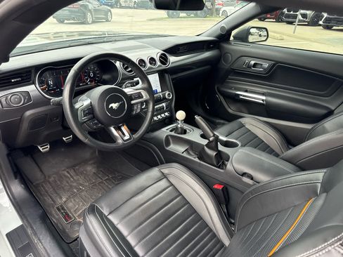 Used 2022 Ford Mustang Mach 1 w/ Mach 1 Handling Package RWD image 5