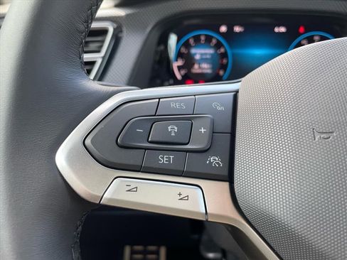 New 2026 Volkswagen Atlas Cross Sport SEL R-Line AWD/4WD image 17
