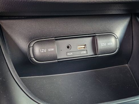 Used 2016 Kia Soul FWD image 22