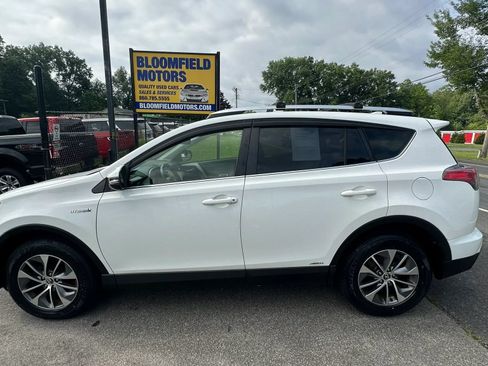Used 2016 Toyota RAV4 XLE w/ Convenience Package AWD/4WD image 8