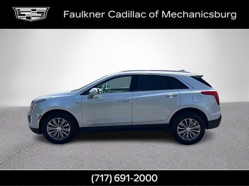 Used 2017 Cadillac XT5 Luxury w/ Driver Awareness Package AWD/4WD image 10