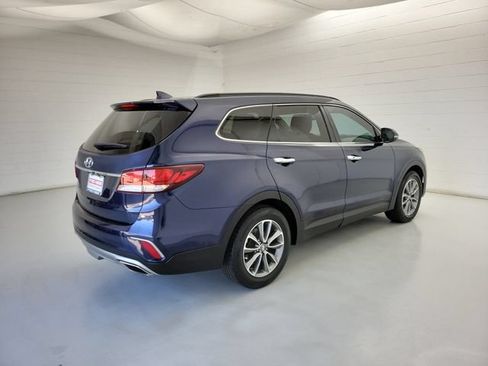 Used 2017 Hyundai Santa Fe SE w/ SE Premium Package 02 FWD image 5