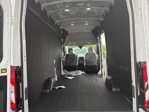 New 2026 Ford Transit 350 148 High Roof Extended RWD image 10