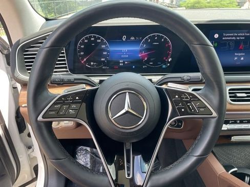 Certified 2024 Mercedes-Benz GLS 450 4MATIC image 19