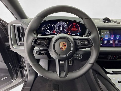 New 2026 Porsche Cayenne S image 15