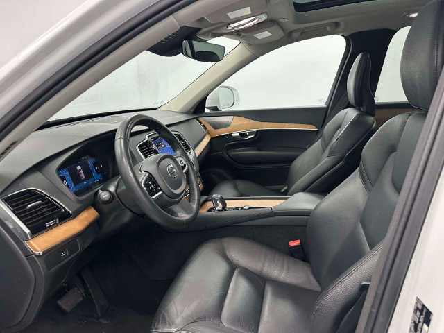 Used 2023 Volvo XC90 B6 Plus w/ Protection Package Premier AWD/4WD image 31