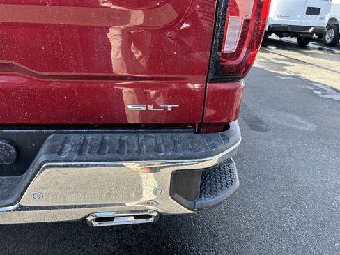 New 2026 GMC Sierra 1500 SLT w/ SLT Premium Plus Package image 9