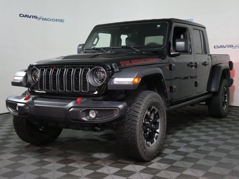 Used 2026 Jeep Gladiator Rubicon AWD/4WD image 11
