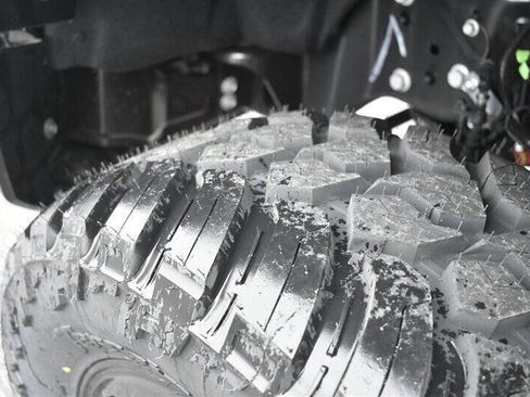 Used 2025 Ford F450 Platinum w/ Camper Package image 11