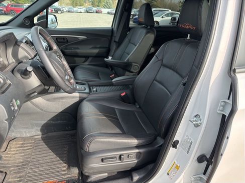 Used 2023 Honda Passport TrailSport image 8