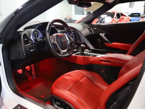 Used 2016 Chevrolet Corvette Stingray Coupe w/ 2LT Preferred Equipment Group RWD image 17