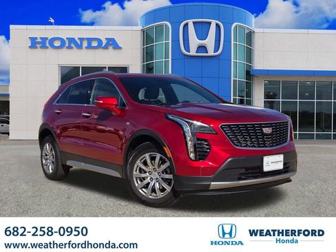 Used 2021 Cadillac XT4 Premium Luxury AWD/4WD image 1