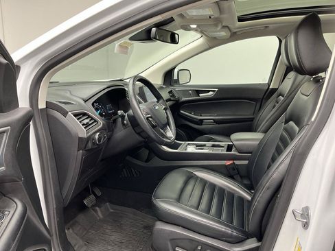 Certified 2024 Ford Edge SEL w/ Convenience Package AWD/4WD image 3