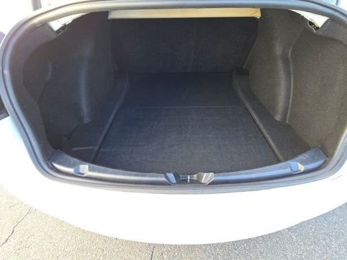 Used 2022 Tesla Model 3 Performance image 9
