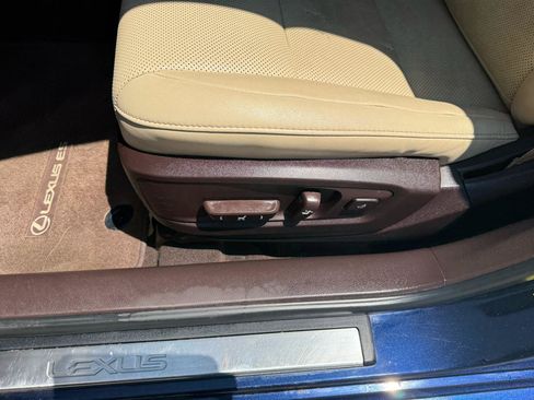 Used 2017 Lexus ES 350 w/ Premium Package FWD image 11