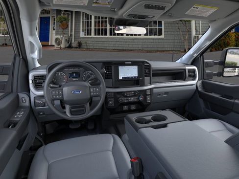 New 2026 Ford F550 2WD Crew Cab Super Duty image 9