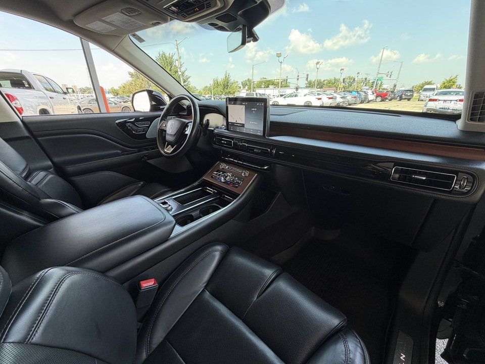 Used 2020 Lincoln Aviator Reserve w/ Equipment Group 202A AWD/4WD image 37