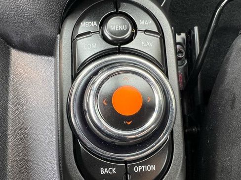 Used 2021 MINI Cooper S w/ 6.5" Touchscreen Package FWD image 18