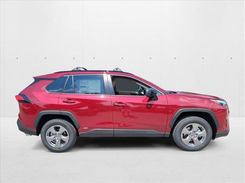 New 2025 Toyota RAV4 LE image 4