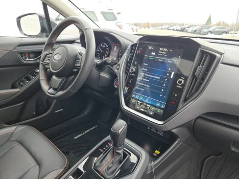 Certified 2025 Subaru Crosstrek 2.5i Limited w/ Popular Package #4A image 7