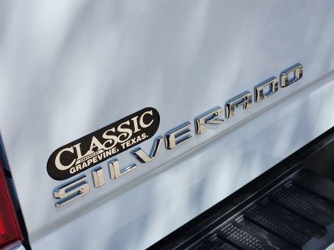 New 2026 Chevrolet Silverado 2500 Custom w/ Custom Value Package image 9