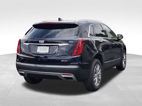Used 2021 Cadillac XT5 Premium Luxury w/ LPO, Floor Liner Package AWD/4WD image 5