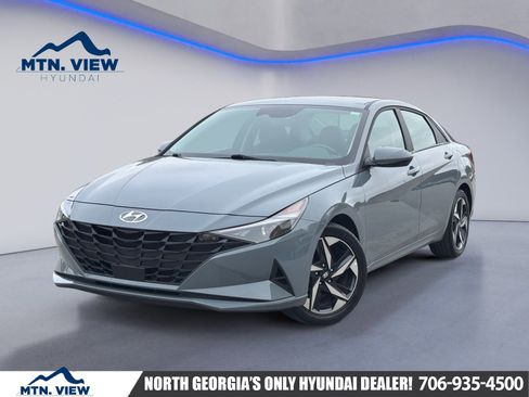 Used 2023 Hyundai Elantra SEL w/ Convenience Package image 1