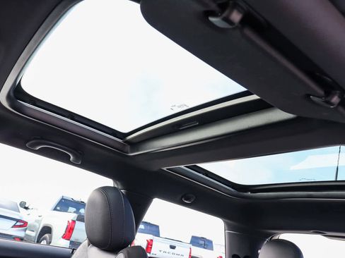 Used 2023 MINI Cooper S image 30