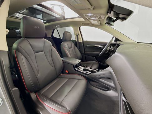 Used 2023 Buick Envision Essence w/ Sport Touring Package image 26