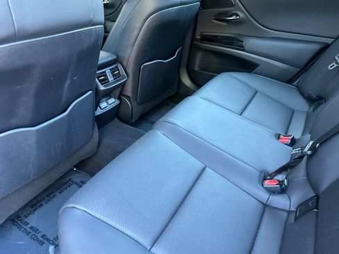 Certified 2023 Lexus ES 350 F Sport w/ Accessory Package (Z1) FWD image 4