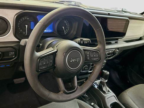 Used 2024 Jeep Wrangler Sport S image 18