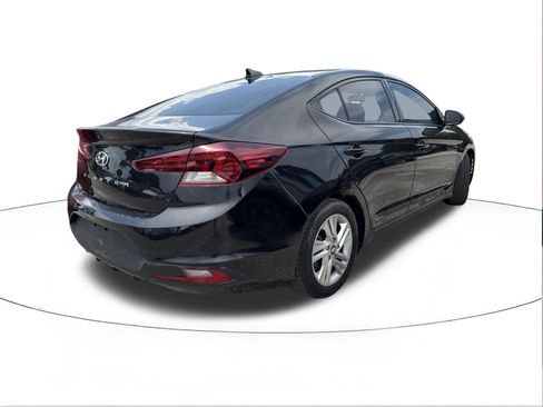 Used 2020 Hyundai Elantra SEL w/ Convenience Package (C2) FWD image 2